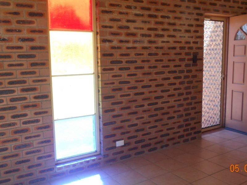 6A Vanessa Road, Berkeley Vale NSW 2261