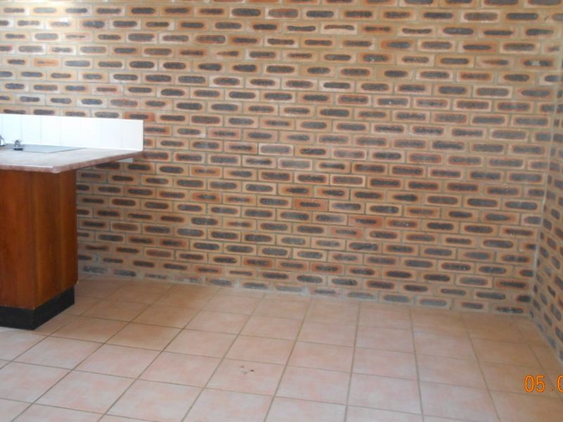6A Vanessa Road, Berkeley Vale NSW 2261