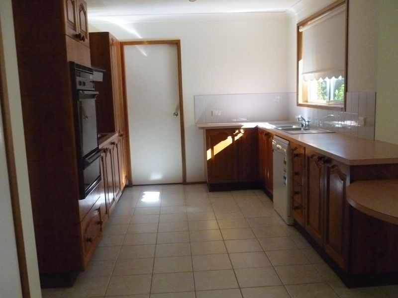 1 Sarah Close, Killarney Vale NSW 2261