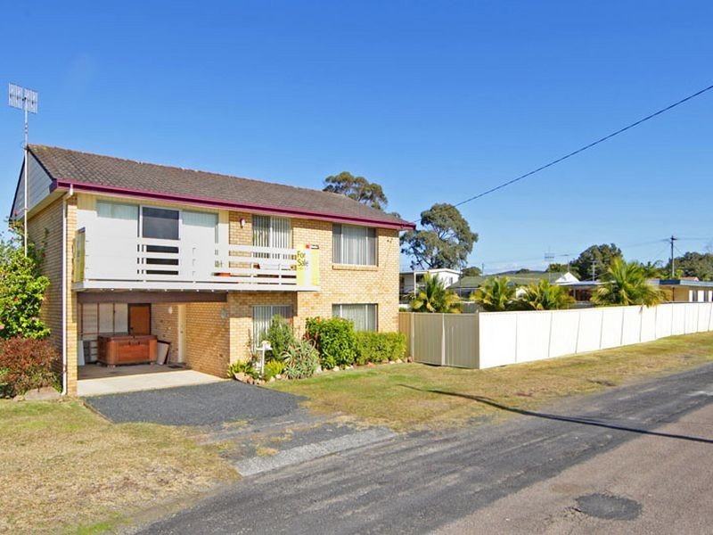 5 Tasman Avenue, Killarney Vale NSW 2261