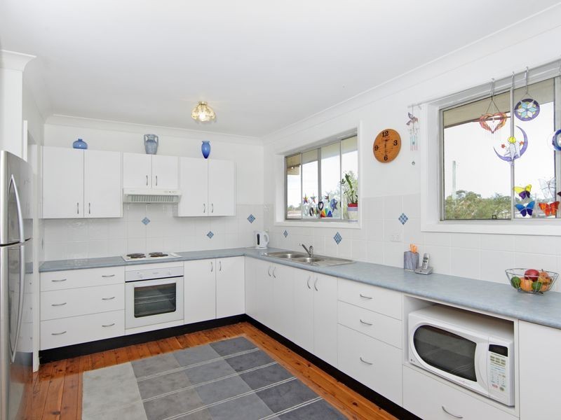 5 Tasman Avenue, Killarney Vale NSW 2261