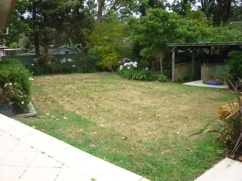 72 Platypus Road, Berkeley Vale NSW 2261