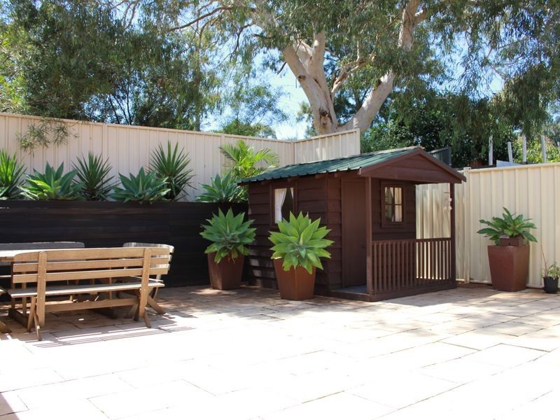 1/14 Debra Anne Drive, Bateau Bay NSW 2261