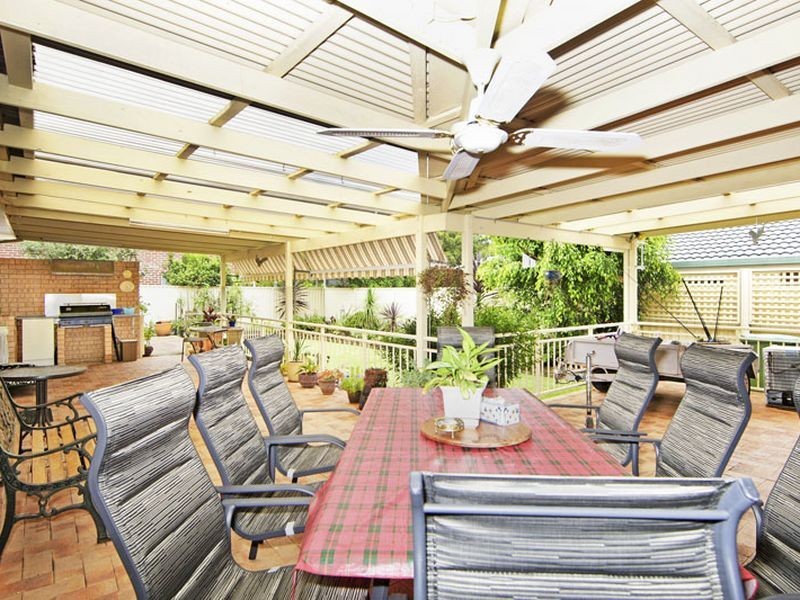 4 Wendie  Close, Tumbi Umbi NSW 2261