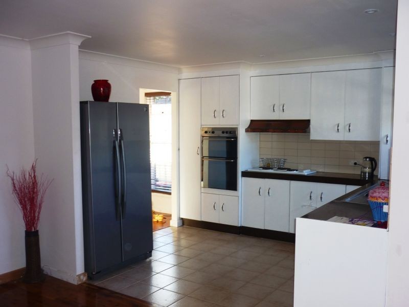 25 Roberston Road, Killarney Vale NSW 2261