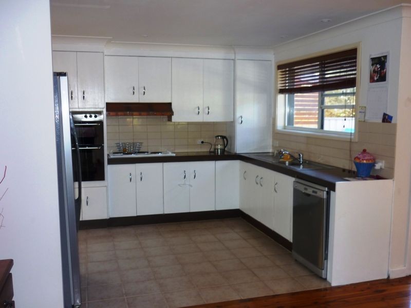 25 Roberston Road, Killarney Vale NSW 2261