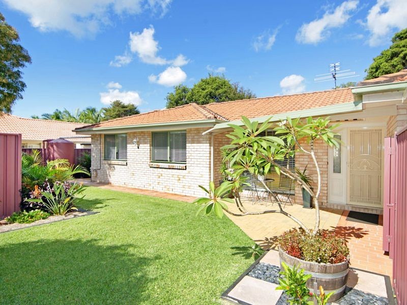 1/10 Kathleen Court, Berkeley Vale NSW 2261