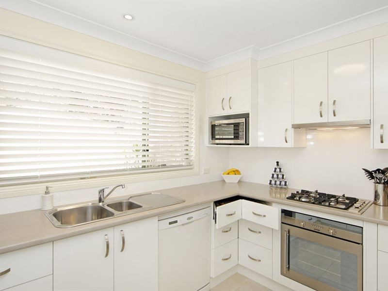 1/10 Kathleen Court, Berkeley Vale NSW 2261