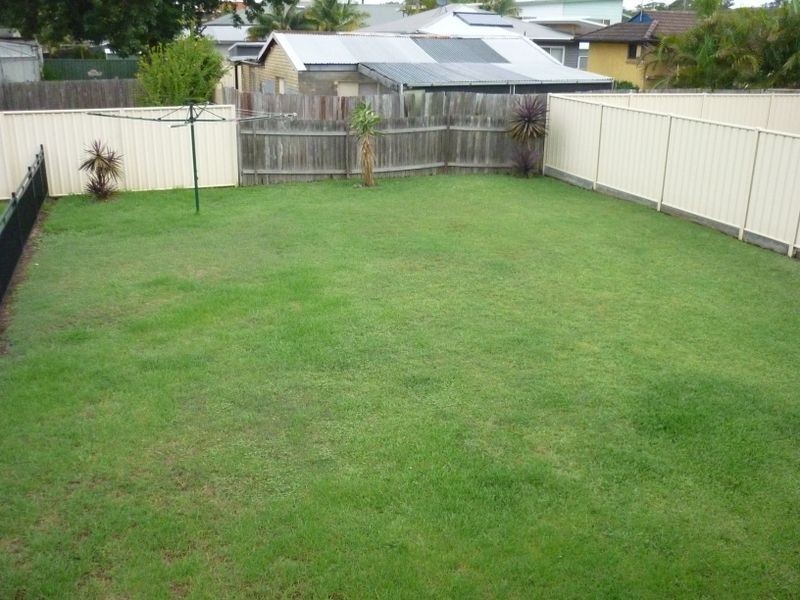 11 Lucinda Avenue, Killarney Vale NSW 2261