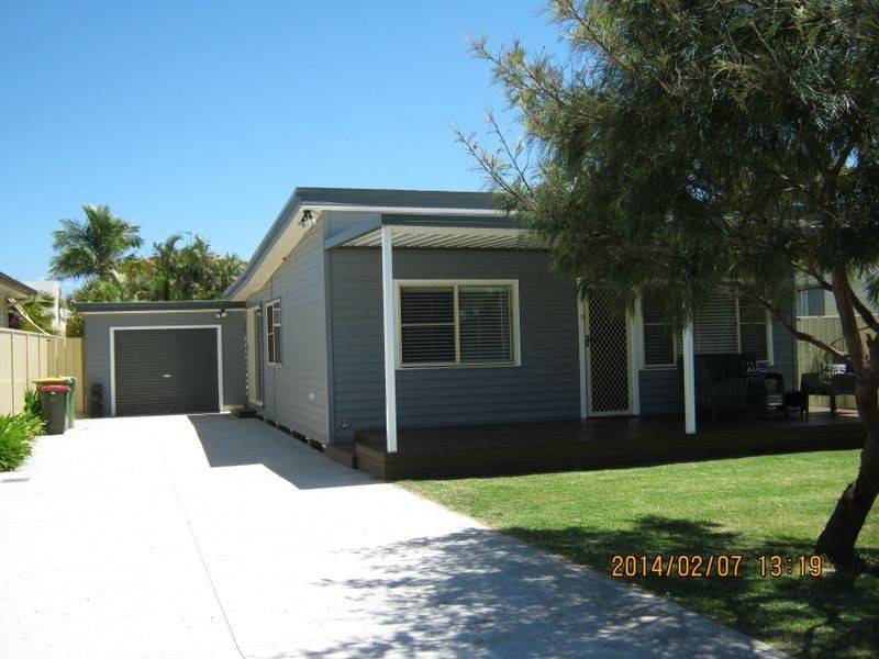 15 Armstrong  Avenue, Killarney Vale NSW 2261