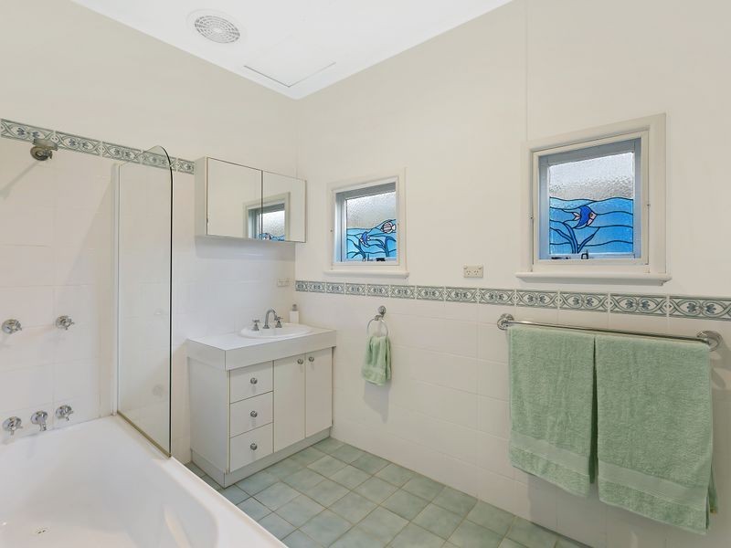 27 Farrar Road, Killarney Vale NSW 2261