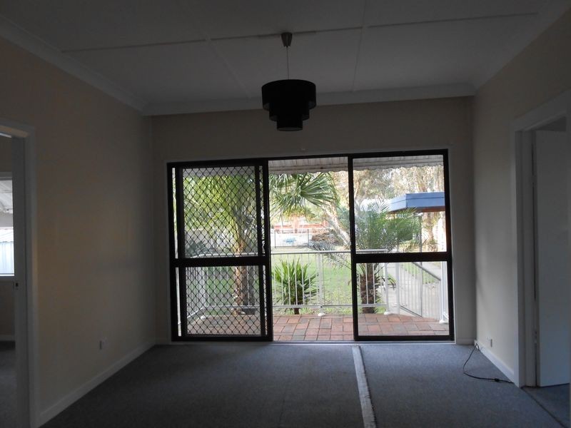 36 Laguna Parade, Berkeley Vale NSW 2261