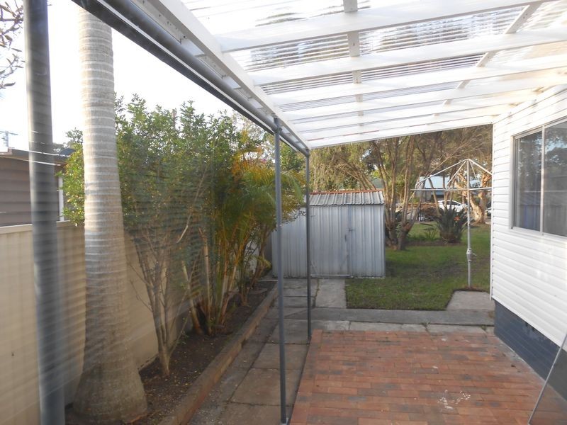 36 Laguna Parade, Berkeley Vale NSW 2261