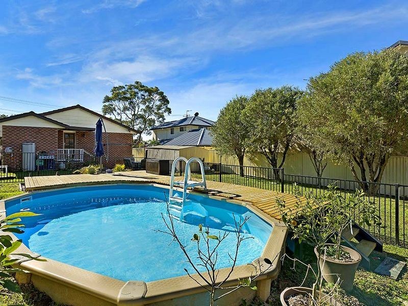 8 East Street, Killarney Vale NSW 2261