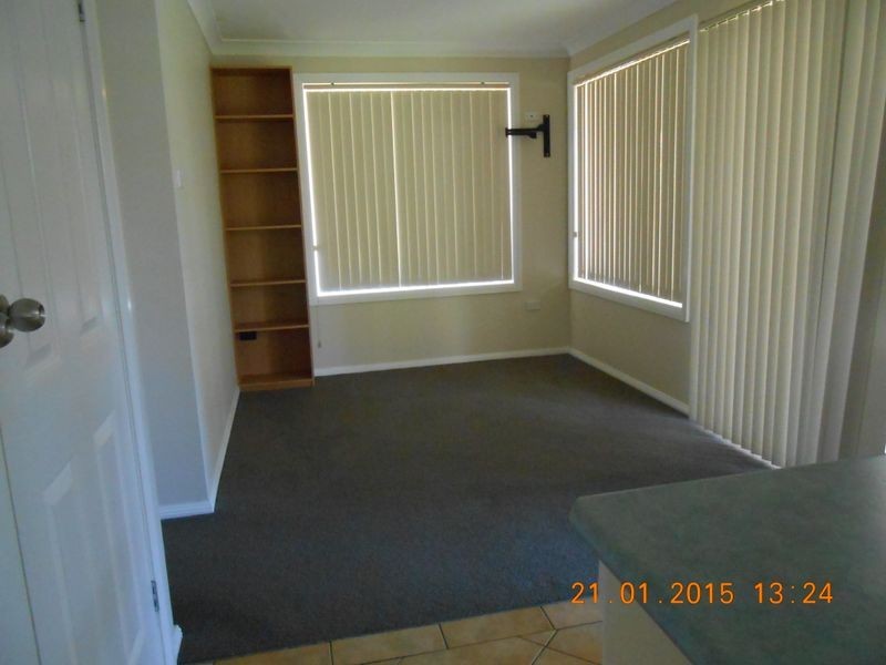 21 Kerry Crescent, Berkeley Vale NSW 2261