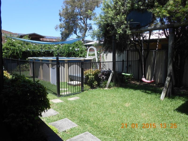 21 Kerry Crescent, Berkeley Vale NSW 2261