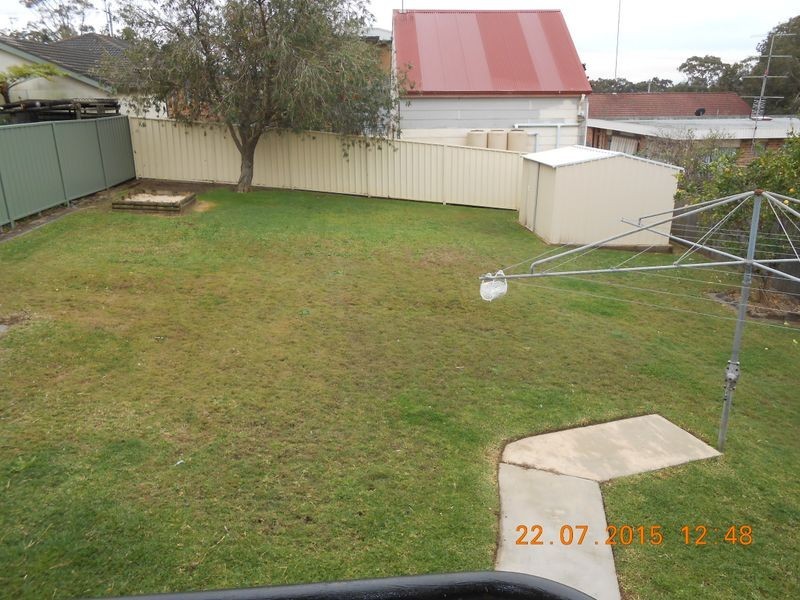 1 Belford Avenue, Bateau Bay NSW 2261