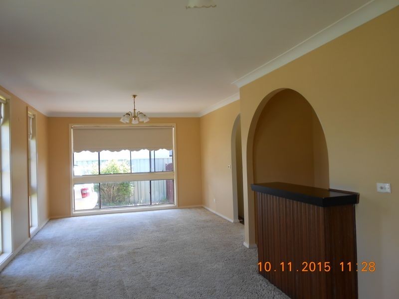 35 Kathleen White Crescent, Killarney Vale NSW 2261