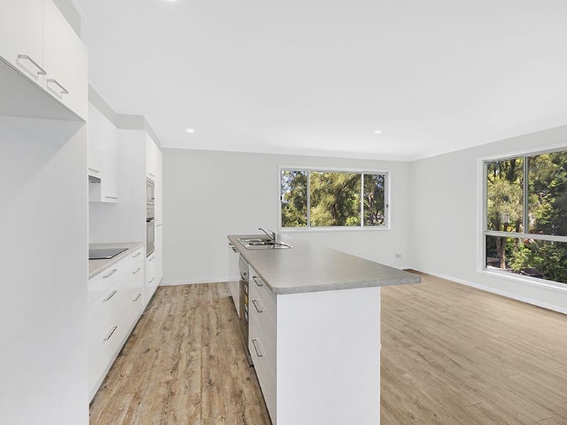 34 Platypus Road, Berkeley Vale NSW 2261