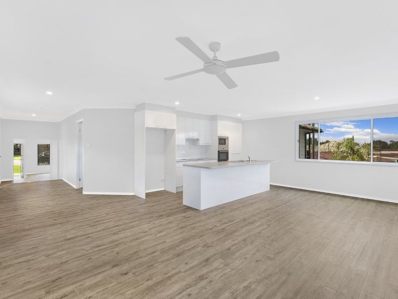 34 Platypus Road, Berkeley Vale NSW 2261