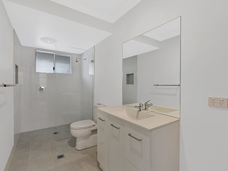 34 Platypus Road, Berkeley Vale NSW 2261
