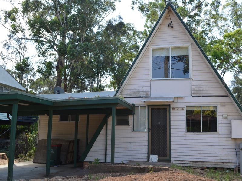 33 Brenda Ave, Tumbi Umbi NSW 2261