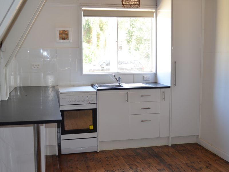 33 Brenda Ave, Tumbi Umbi NSW 2261