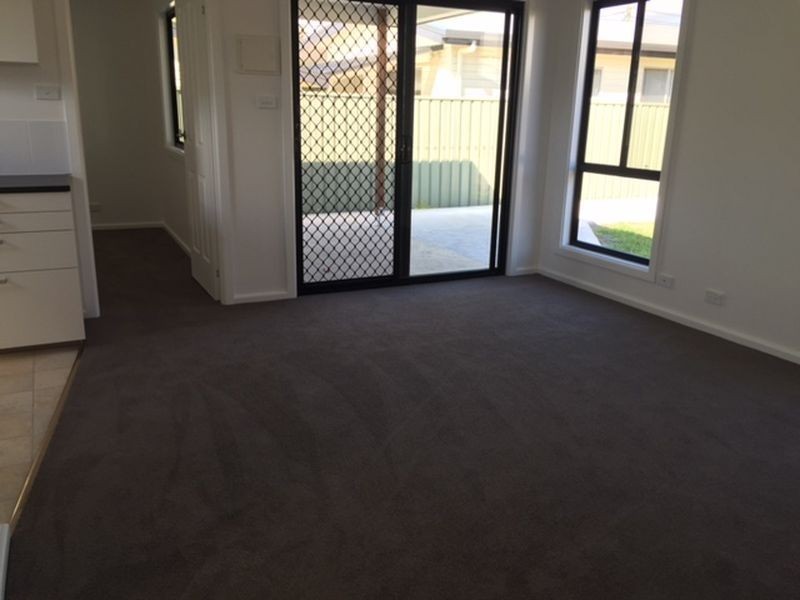 35A Kathleen White Crescent, Killarney Vale NSW 2261