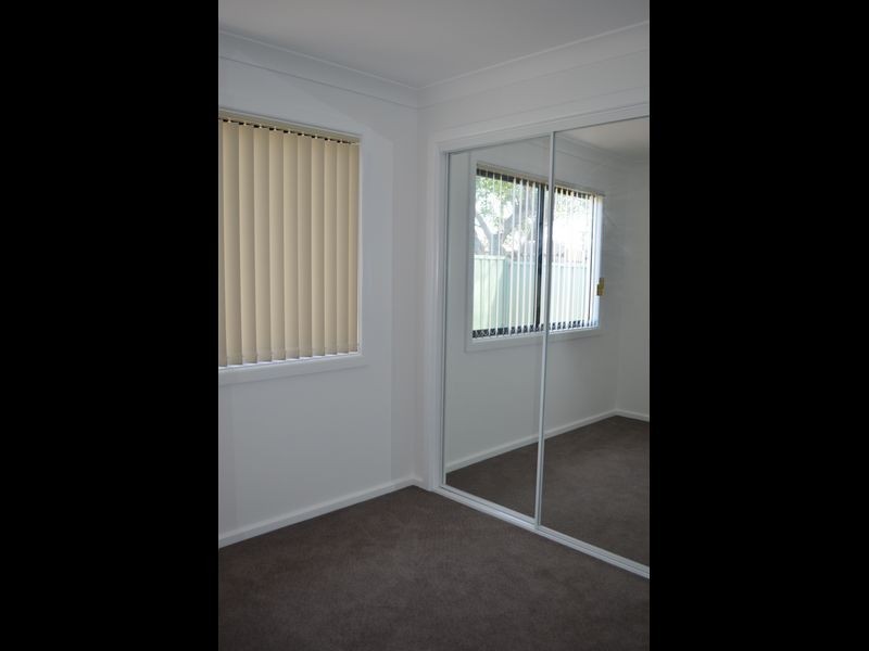 35A Kathleen White Crescent, Killarney Vale NSW 2261