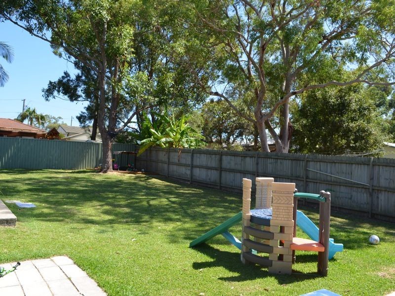 33 South Street, Killarney Vale NSW 2261