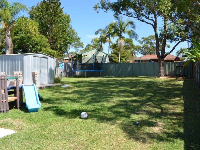 33 South Street, Killarney Vale NSW 2261