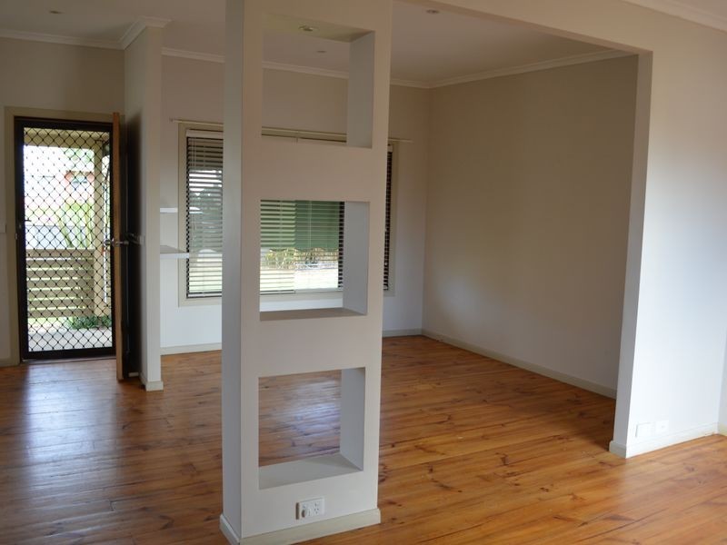 55 Robertson Rd, Killarney Vale NSW 2261