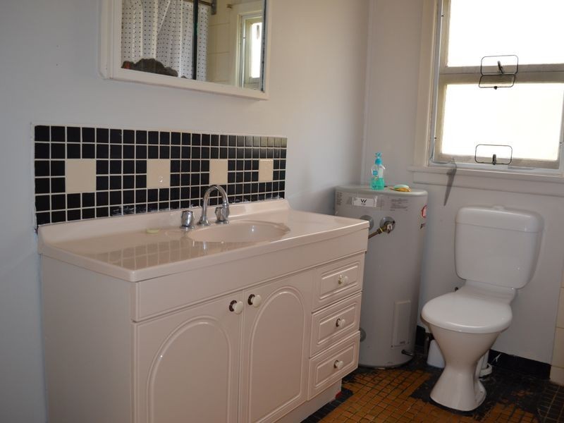 55 Robertson Rd, Killarney Vale NSW 2261