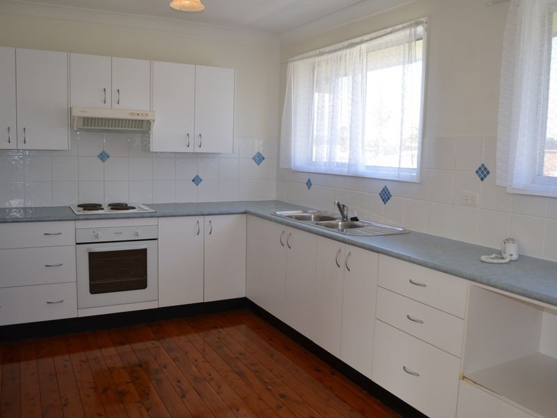 5 Tasman Avenue, Killarney Vale NSW 2261