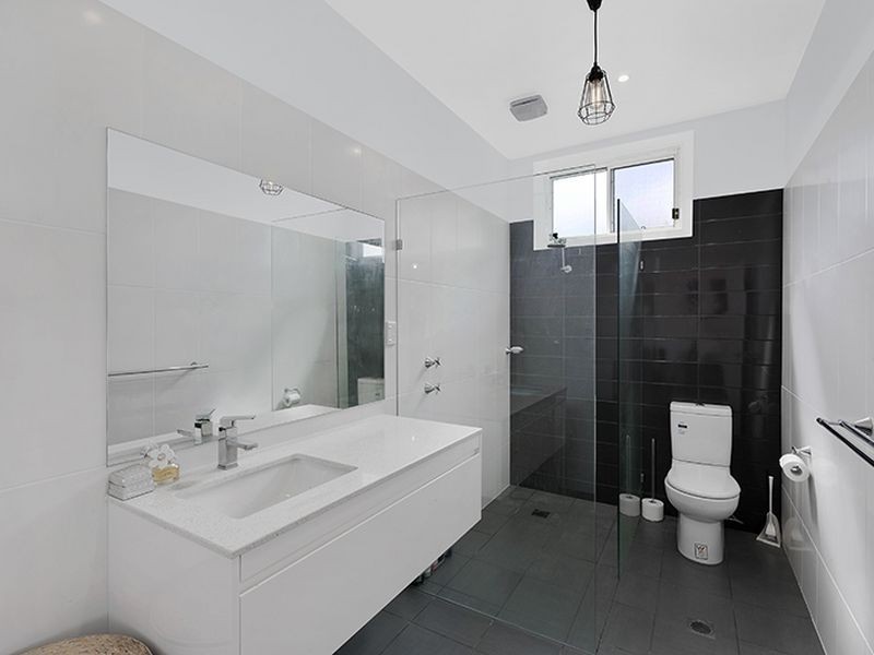 29 Colleen Street, Berkeley Vale NSW 2261