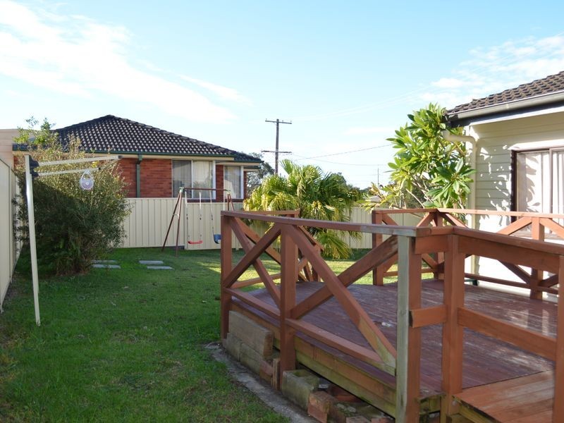 1 East Street, Killarney Vale NSW 2261
