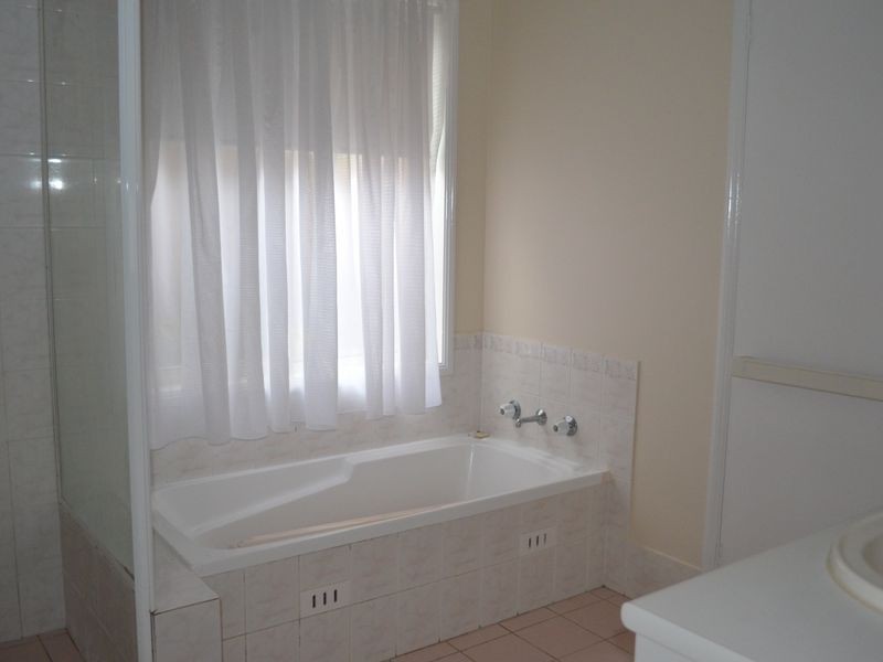 46 Tonkiss Street, Tuggerah NSW 2259