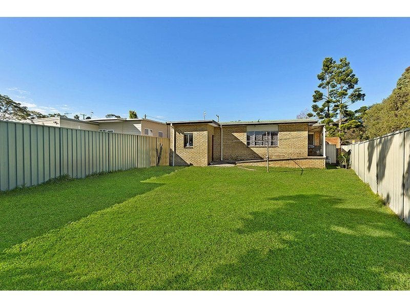 35 Cornish Ave, Killarney Vale NSW 2261