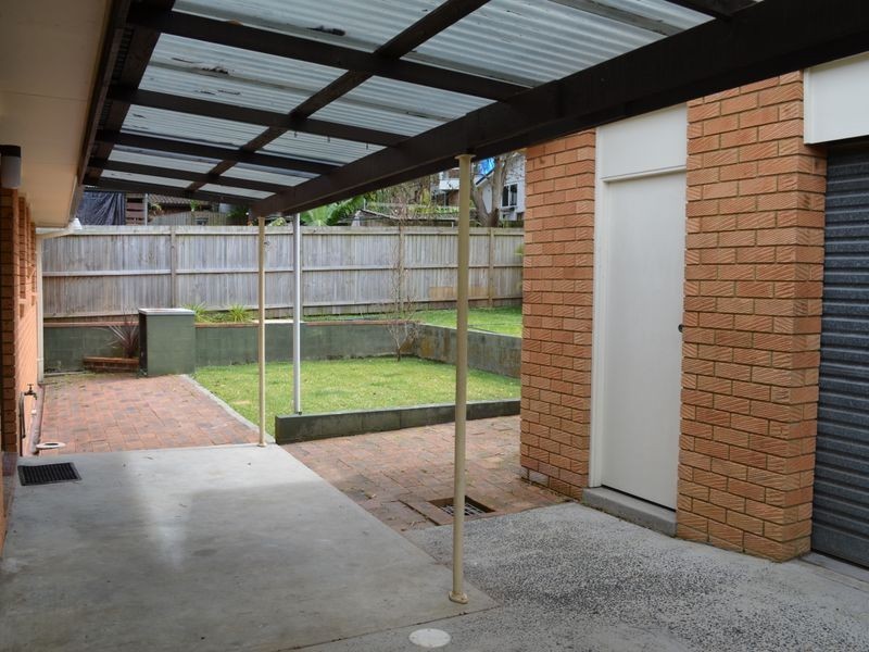 1 Wirigi Street, Berkeley Vale NSW 2261