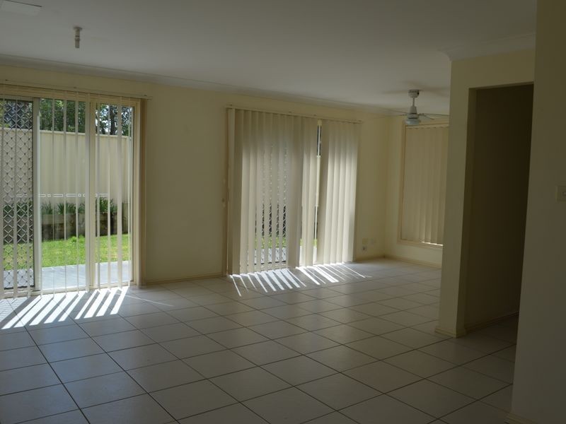 8 Rotherham Street, Bateau Bay NSW 2261