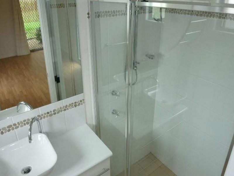 9 Pindarri Ave, Berkeley Vale NSW 2261