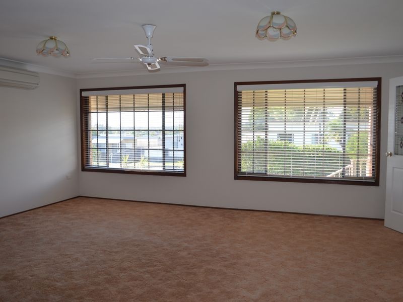 45 Dampier Blvde, Killarney Vale NSW 2261