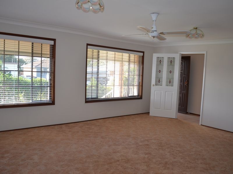 45 Dampier Blvde, Killarney Vale NSW 2261