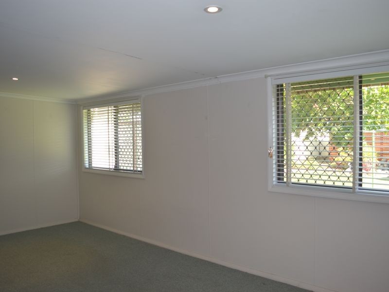 45 Dampier Blvde, Killarney Vale NSW 2261