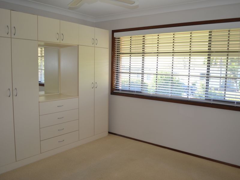 45 Dampier Blvde, Killarney Vale NSW 2261