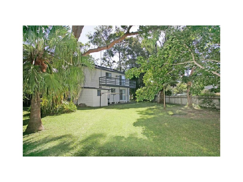 23 Laguna Pde, Berkeley Vale NSW 2261