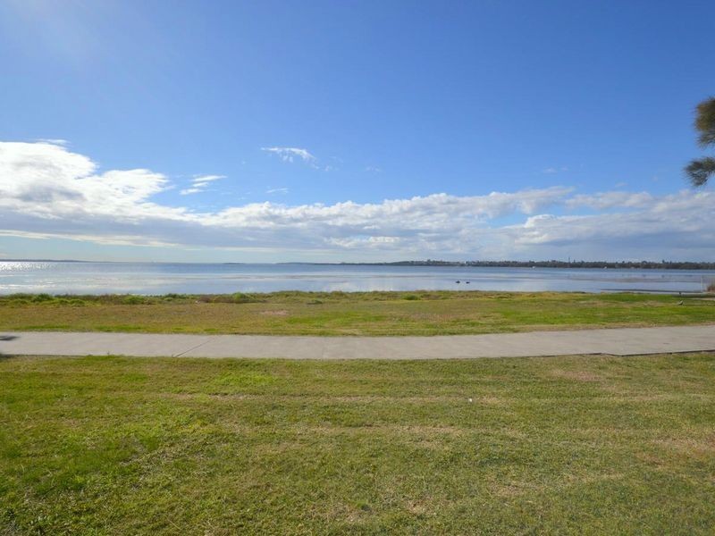 60 Lucinda Ave, Killarney Vale NSW 2261