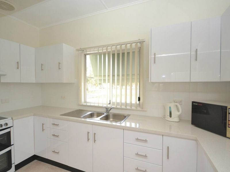 60 Lucinda Ave, Killarney Vale NSW 2261