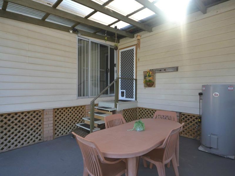 60 Lucinda Ave, Killarney Vale NSW 2261