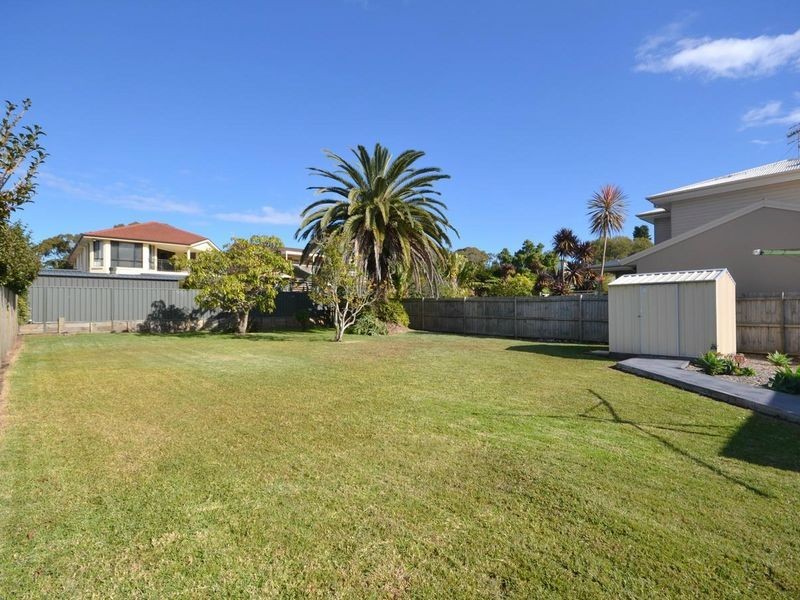 60 Lucinda Ave, Killarney Vale NSW 2261